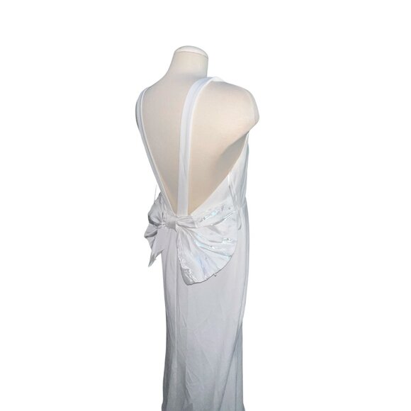 Lulu's NWT Romantic Glow Backless Pearl Bow Wedding Gown Maxi Dress Sz Medium Wh - Picture 12 of 16